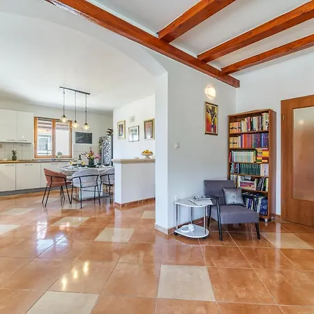 Barbara Guest house
